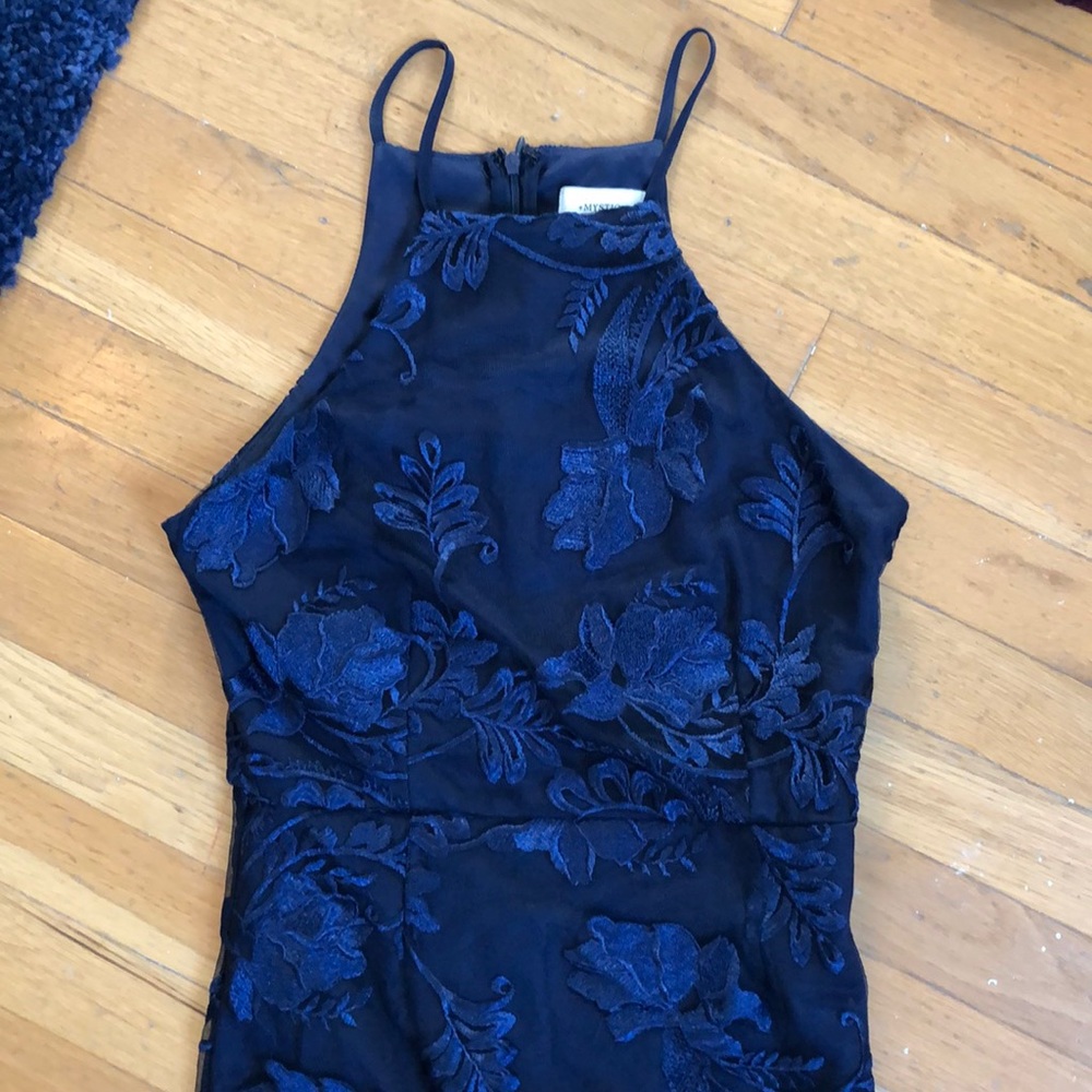 Gorgeous high neck navy lace cocktail dress!